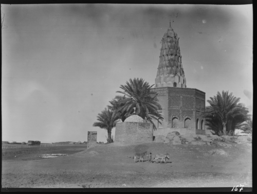 Mausoleu de la princesa Zubayda. Bagdad, 1922<br><span style="font-size: small">Mausoleo de la princesa Zubayda. Bagdad, 1922<br>   Mausoleum of Princess Zubayda. Baghdad, 1922</span>